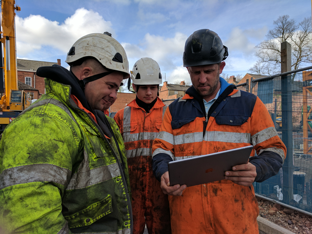 Contractor management on a construction site with Work Wallet